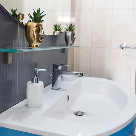 Almond House Apartment